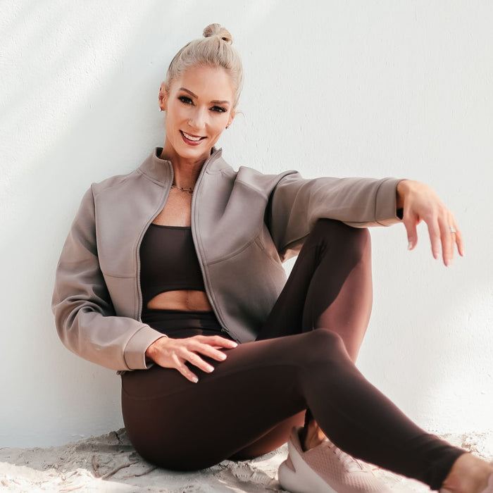 High-Collar Chic Jacket | Brown