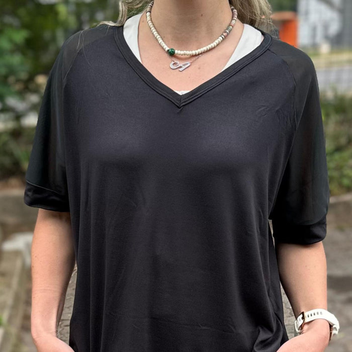 V-Shape Sheer Glam Top | Black