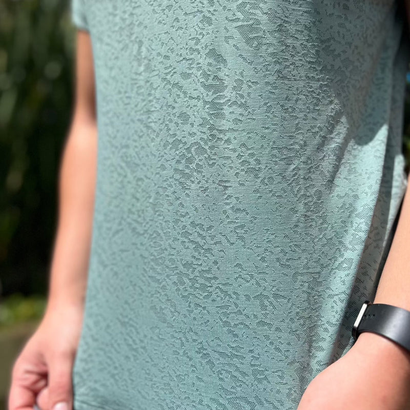 Vee-Strapped Tee | Green