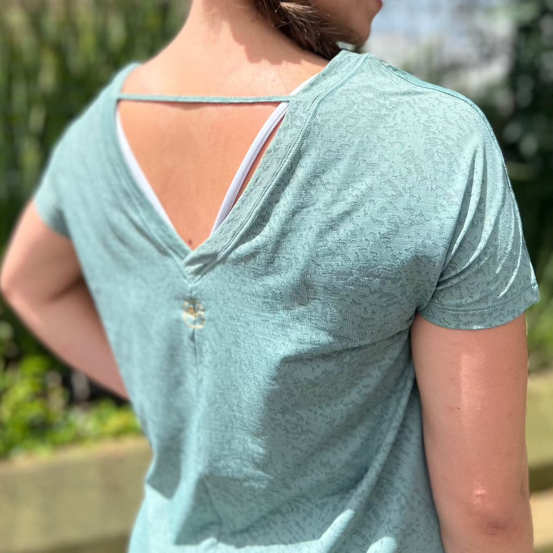 Vee-Strapped Tee | Green