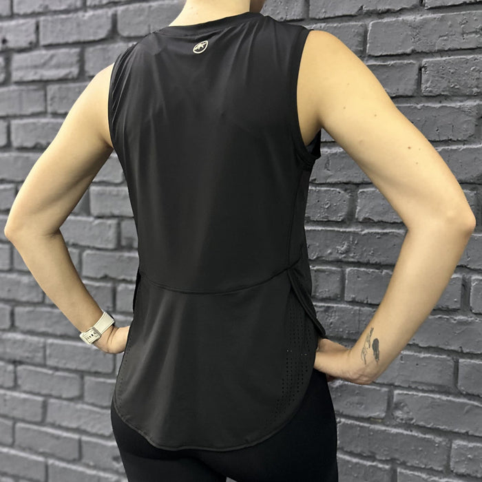 Athletic Chic Tank Tops | Black