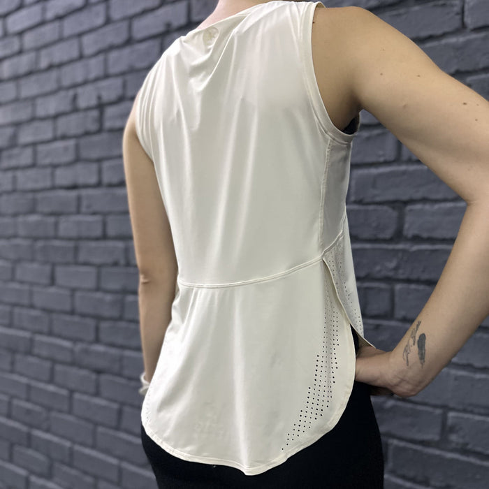 Athletic Chic Tank Tops | Off-White