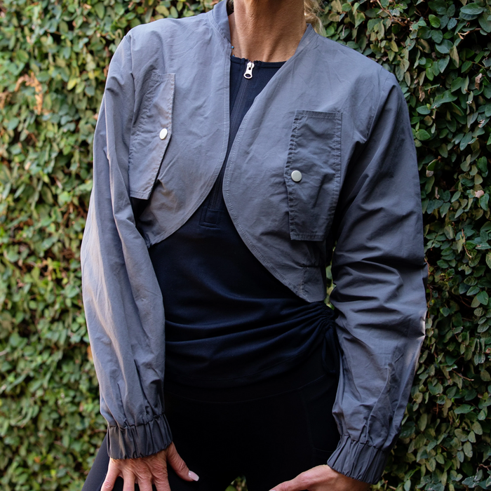 Curve Crop Jacket | Charcoal